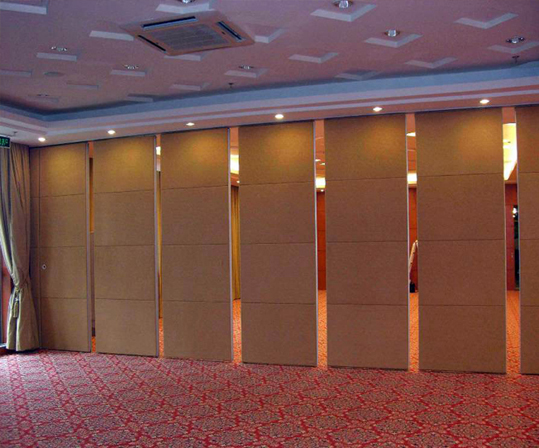 裝修活動(dòng)隔斷(圖1)