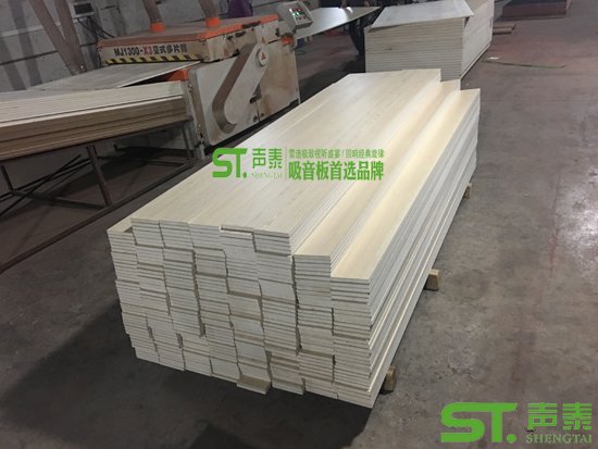 備戰(zhàn)2017,聲泰木質(zhì)吸音板車間全力趕貨中(圖2)